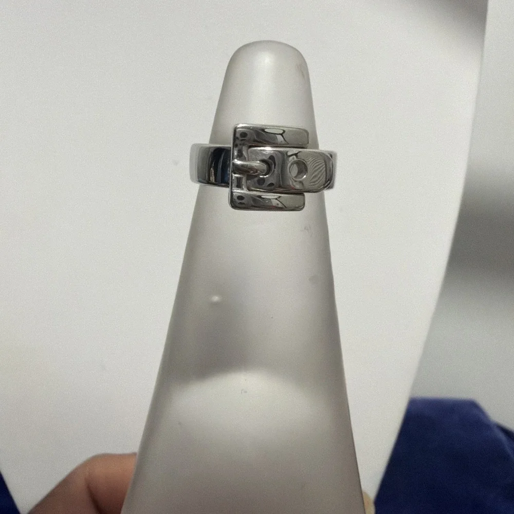 Michael Kors Buckle Ring Size 6 Silver Tone Black Crystal